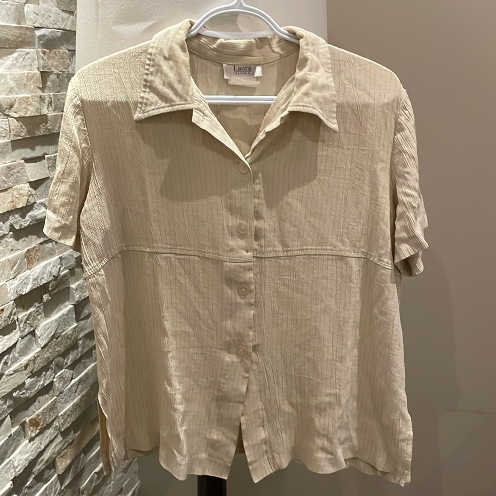 Laura Petites cream coloured button down Shirt